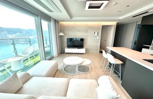 Seo Hotel | THE DECEMBER STAY Busan Songdo Ocean Terrace