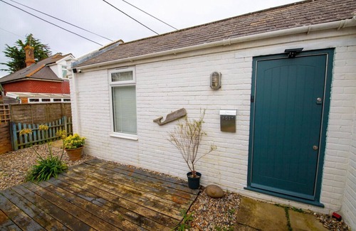 Rye Harbour Cabaña | The Dees - Cottage, Rye Harbour
