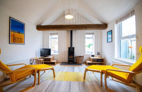 Rye Harbour Casa | The Dees - Cottage, Rye Harbour