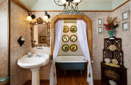 Manistee Cama Y Desayuno | The Dempsey Manor Bed & Breakfast Inn