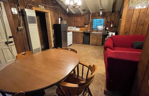 James City Cabina | The Den: a cozy, rustic cabin off the beaten path near prime ATV trails