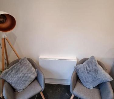 Braunton Apartamento | The Den - A modern, quirky, self contained unit