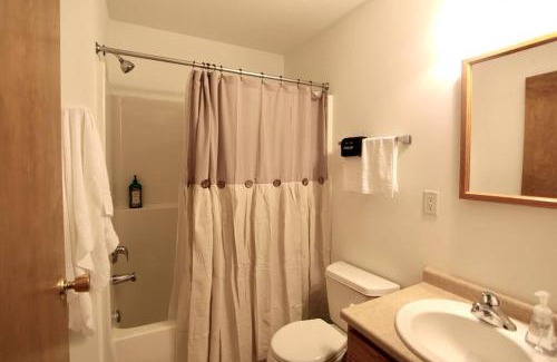 Cynthiana Apartamento | The Den at Buckskin- Entire House in Frankfort, OH