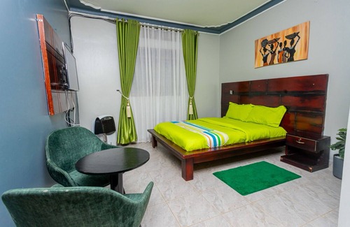 Soroti Cama Y Desayuno | The Den Soroti Green