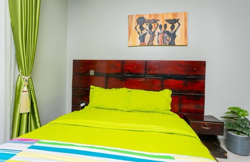 Soroti Cama Y Desayuno | The Den Soroti Green