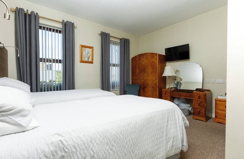 Castlederg Hotel | The Derg Arms