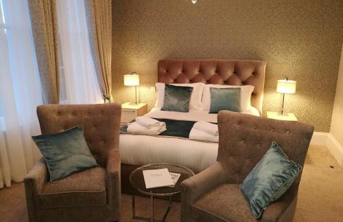 Torquay City Centre Hotel | The Devon Court