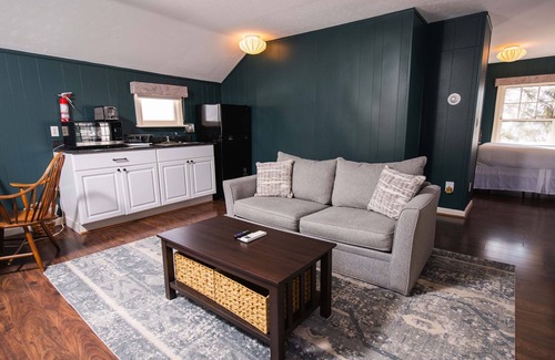 Lenox Casa | The Dewey