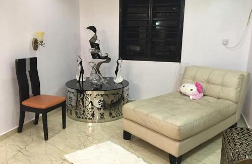 Yaba Apartamento | The Diasporan Penthouse