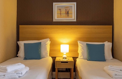 Hele Hotel | The Dilkhusa Grand Hotel By Compass Hospitality