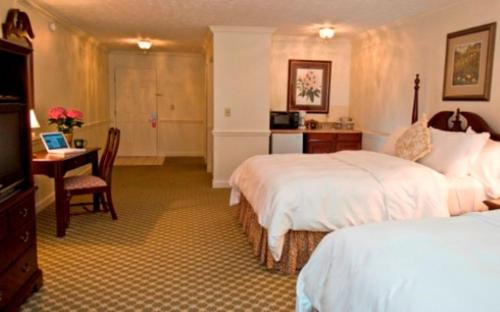 Dillard Hotel | The Dillard House
