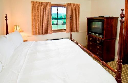 Dillard Hotel | The Dillard House