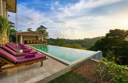 Unawatuna Villa | The Divine Luxury Boutique Villa