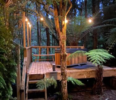 Raglan Casa | The Divvy Hut Raglan Retreat