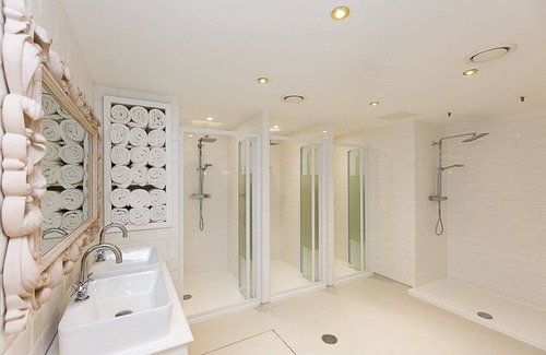 St George's Quarter Hotel | The Dixie Dean Hotel