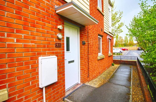 Newport Casa | The Dock House - Newport City Centre