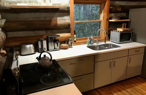 Marshall Cabina | The Doe Branch Cabin - Modern Mountain Retreat