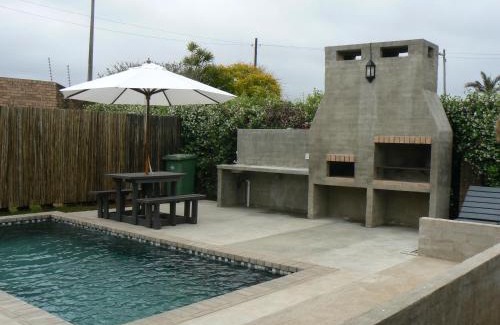 Amanzimtoti Apartamento | The Don Lodge