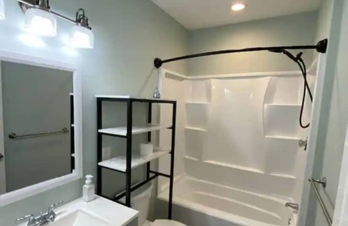 Wanskuck Apartamento | The Double-Suite at The North End 2BR APT with PARKING