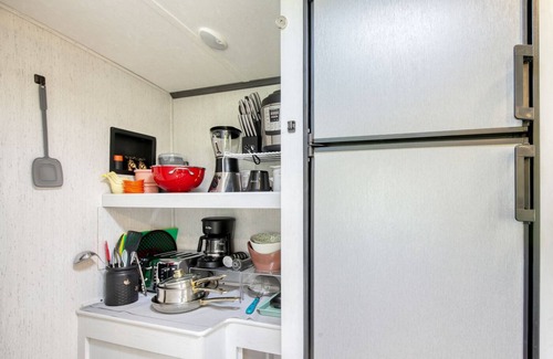 Nemo Casa | The Dove: Relax in Peace! King Bed! Near Trails!