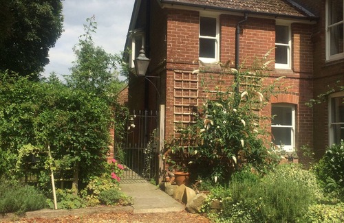 Twyford Cabaña | The Down House Cottage a menos de 3 millas del corazón del histórico Winchester.