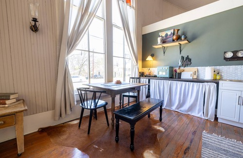 Heritage Casa | The Parlour - Two Bedroom-Suite-Baño Privado