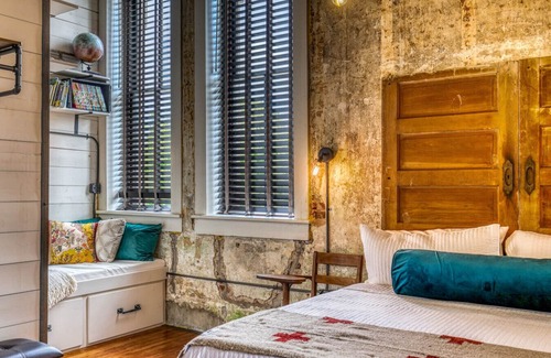 Brenham Hotel | The downtown Brenham Schoolhouse Hotel, Suite 2