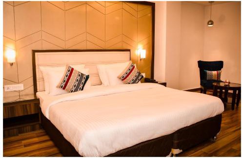 Kanpur Hotel | THE DOWNTOWN