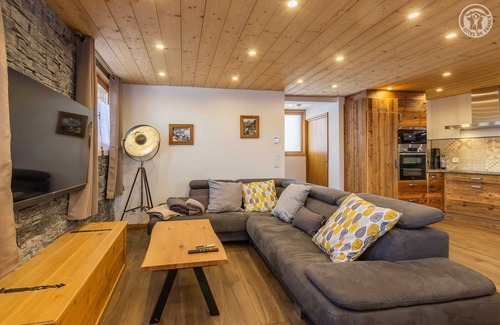 Bessans Casa | THE DRAGON FATHER'S HOUSE