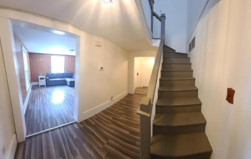 Tazewell Casa | The Dragon's Den 5 bedroom house 1 mile to Main St