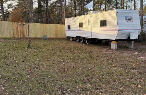 West Monroe Casa | The Dragonfly! Cozy Camper in Calhoun