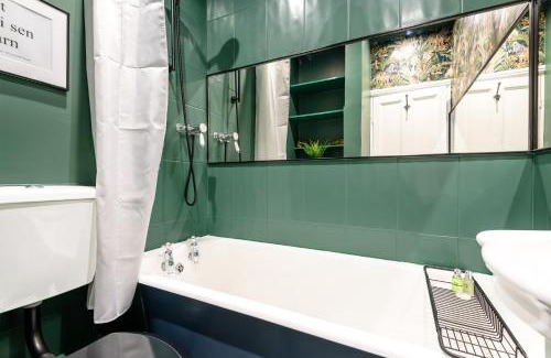York Casa | The Drey - Modern cottage for four in York Centre