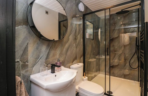 Rowrah Cabaña | THE DREY, with a garden in Arlecdon