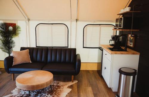 Cadiz Otro | The Drury, Luxury Safari Tent