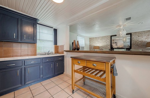 Garden Oaks Apartamento | The Du—Charming 1 BR Bungalow in Garden Oaks