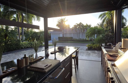 Margate Casa | The duo of a prestigious holiday home and the comfort of a luxurious Motor Coach
