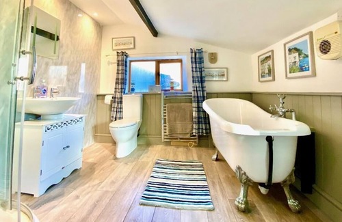 Shepton Mallet Casa | The Dusthole