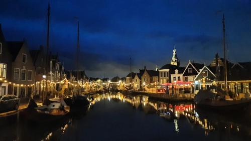 Monnickendam Casa | The Dutch Buoy