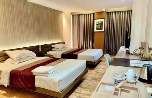 San Lorenzo Hotel | The E-Hotel Makati