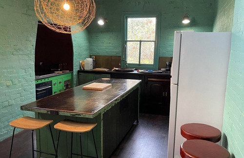 Manilla Casa | The Eagle's Nest - Adventure-Ready 4-Bedroom Holiday Home in Manilla, NSW