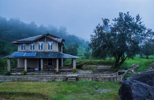 Palampur Casa | The Earth House