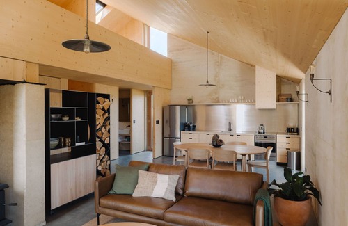 Kawarau Falls Casa | The Earth House @ Jacks Point