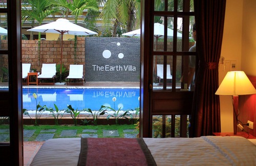 Cam Chau Hotel | The Earth Villa