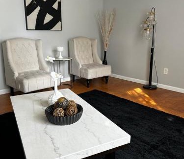 Reynoldsburg Casa | The Eastside Getaway