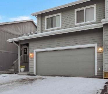 Northeast Anchorage Casa | The Eastside Townhome Of Ophir