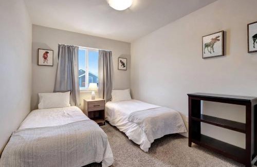 Northeast Anchorage Casa | The Eastside Townhome Of Ophir