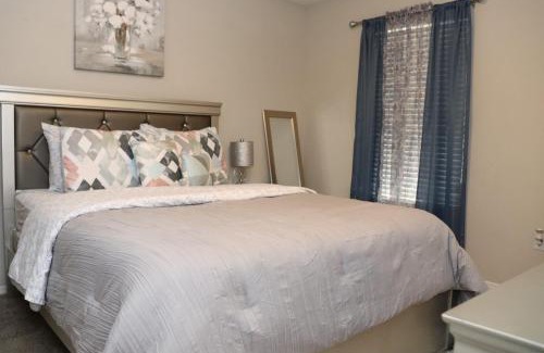Sandy Springs Apartamento | The Easy Access 2Br2bts kingbed apt with 4 beds sleeps 5