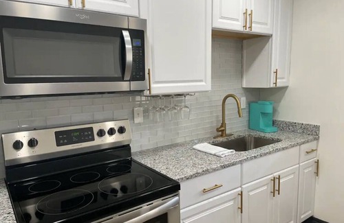 Covington Casa | The Eclectic 1/2 mi from the square