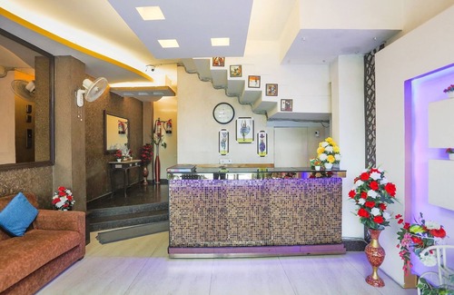 Okhla Hotel | HOTEL THE PARADISE Near Apollo Hospital