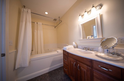Edenton Cama Y Desayuno | The Edenton Collection-The Granville Queen Inn